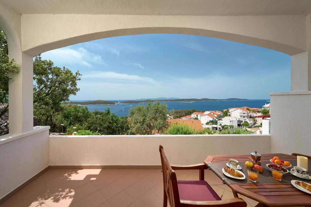 Tilla'S House Hvar Town Esterno foto